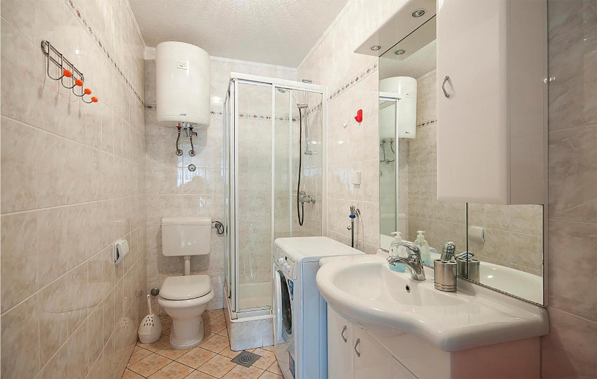 Beautiful In With Kitchen * Pula